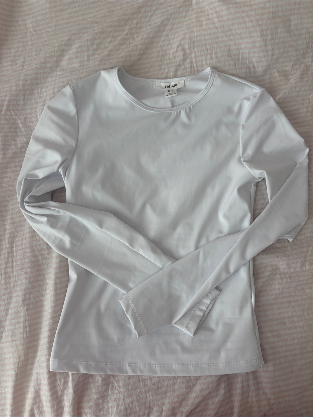 🍎 refuge White Long-Sleeve Crew Neck Top